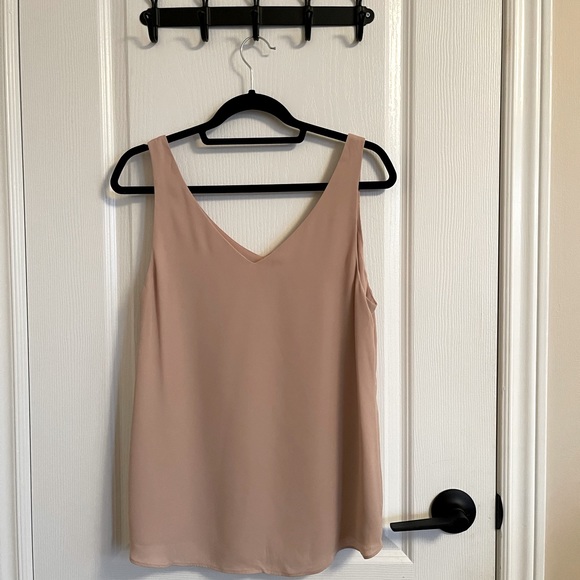 Tea Pink Coloured Sleeveless Maternity Blouse - Picture 2 of 3